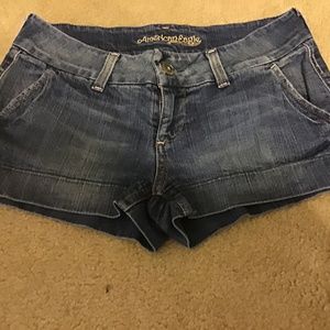 American Eagle Shorts - Size 4 Short